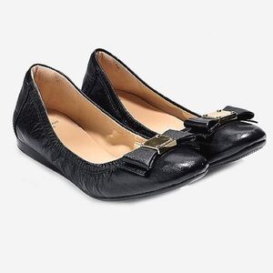 Women’s COLE HAAN Tali black leather ballet flats- Size 9.5